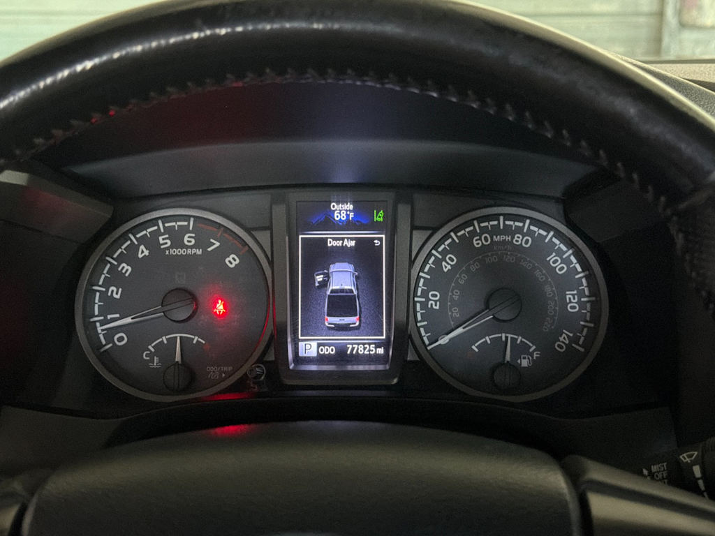 Thumbnail: 2019 Toyota Tacoma - 15
