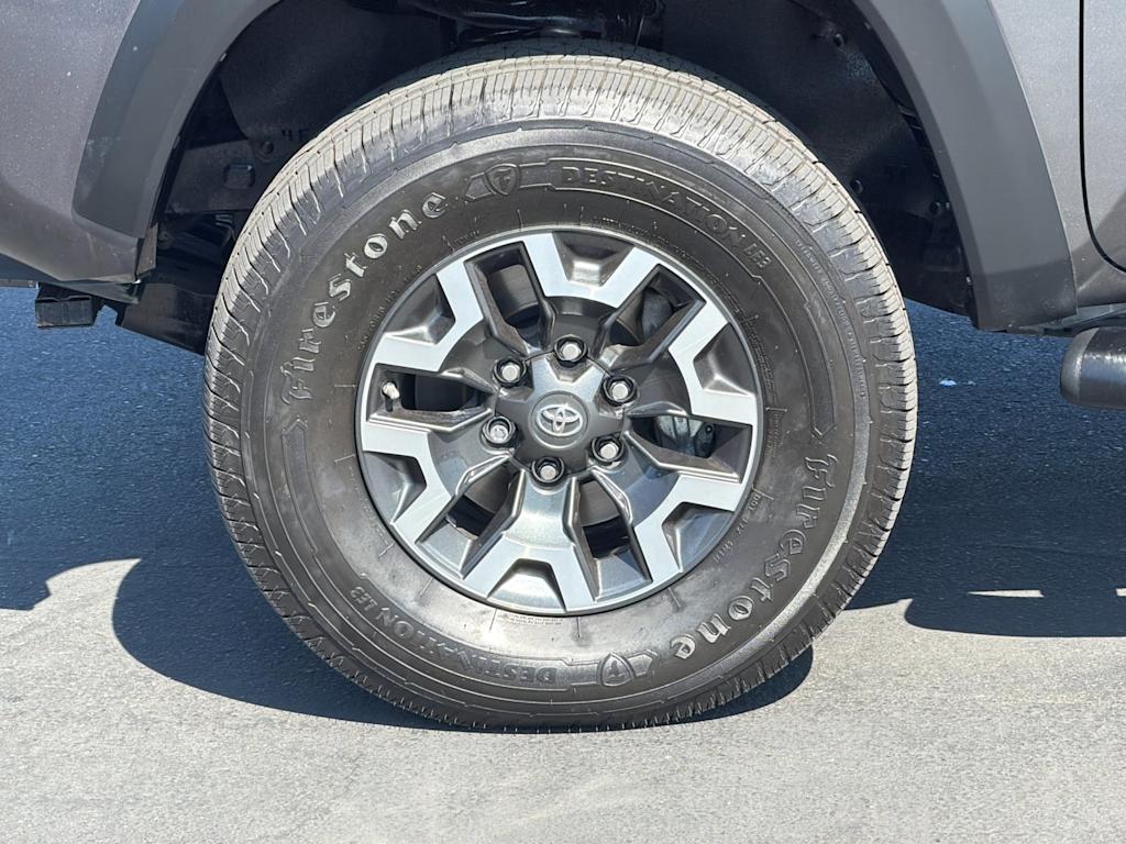 Thumbnail: 2019 Toyota Tacoma - 8