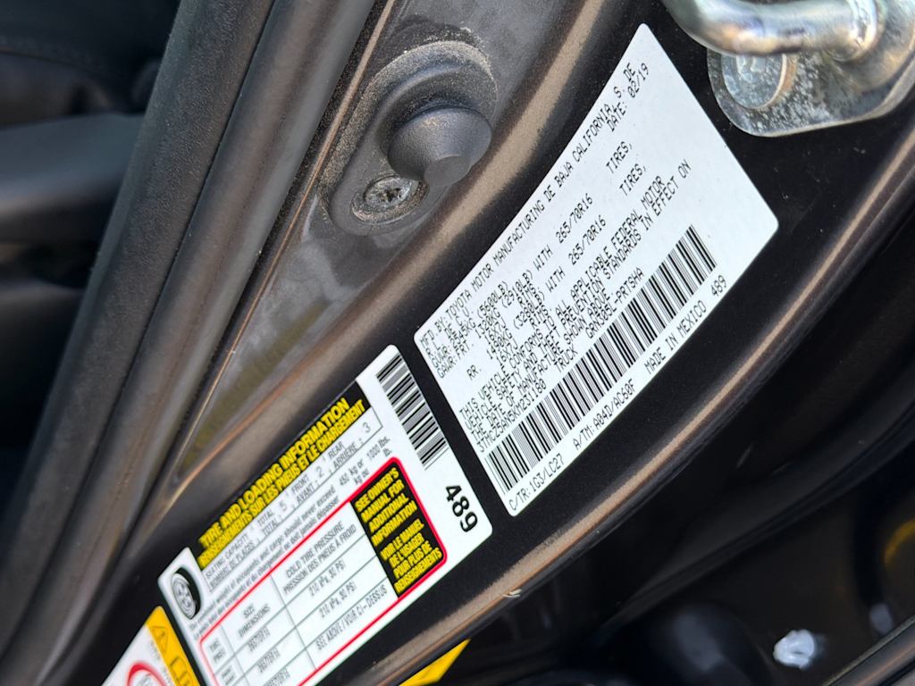 Thumbnail: 2019 Toyota Tacoma - 16