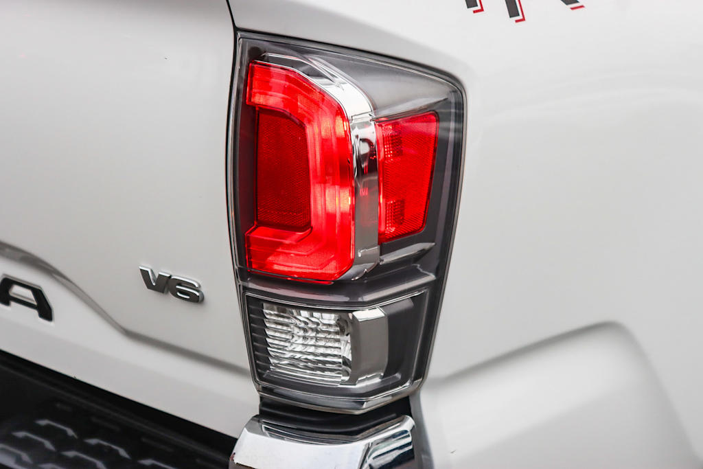 Thumbnail: 2023 Toyota Tacoma - 20