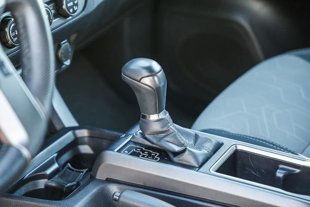 Thumbnail: 2020 Toyota Tacoma - 14