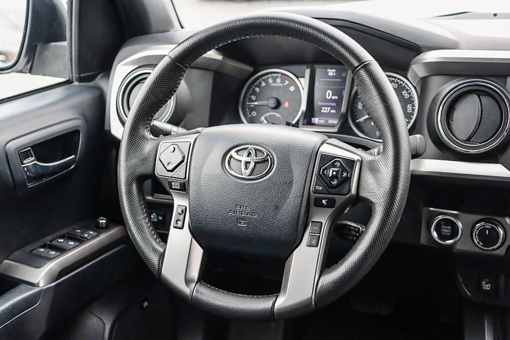 2018 Toyota Tacoma Limited 8