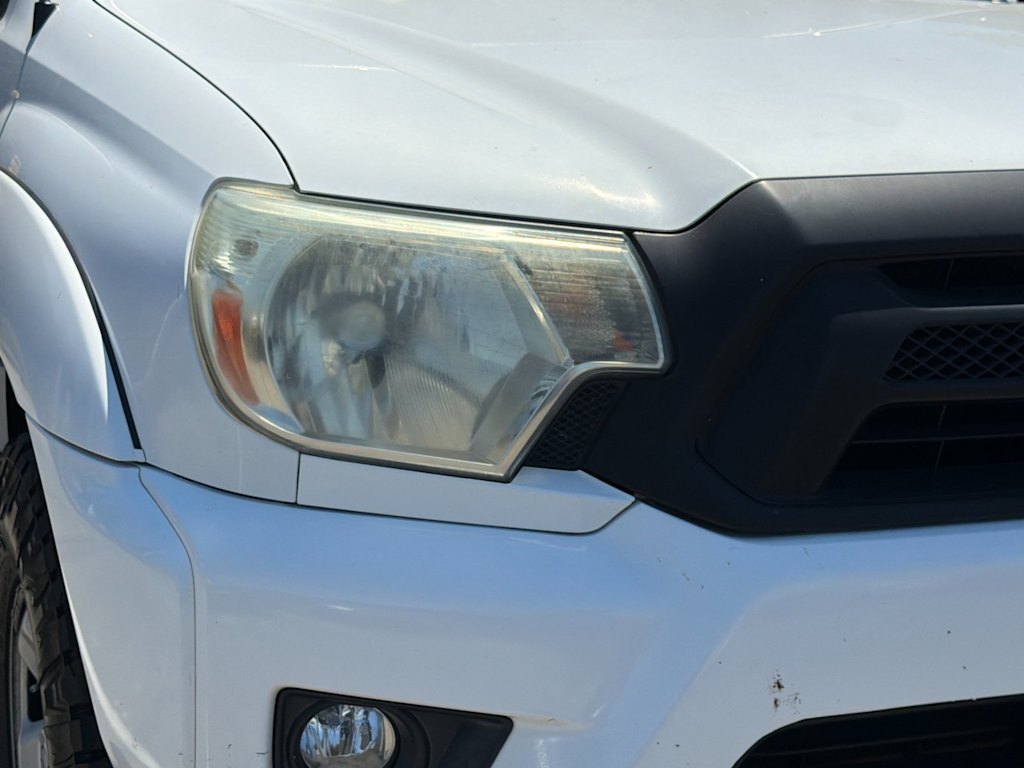 Thumbnail: 2015 Toyota Tacoma - 8