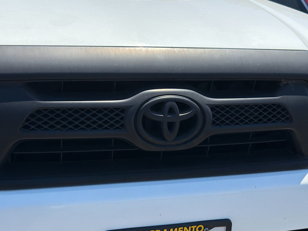 Thumbnail: 2015 Toyota Tacoma - 4