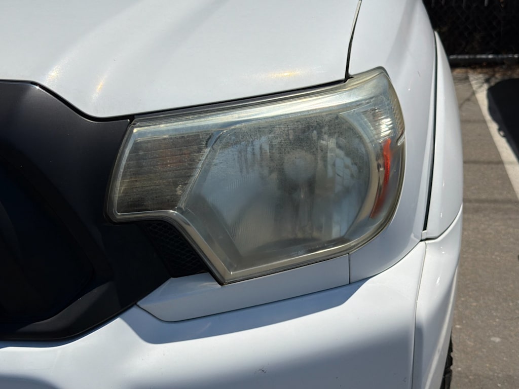 Thumbnail: 2015 Toyota Tacoma - 10