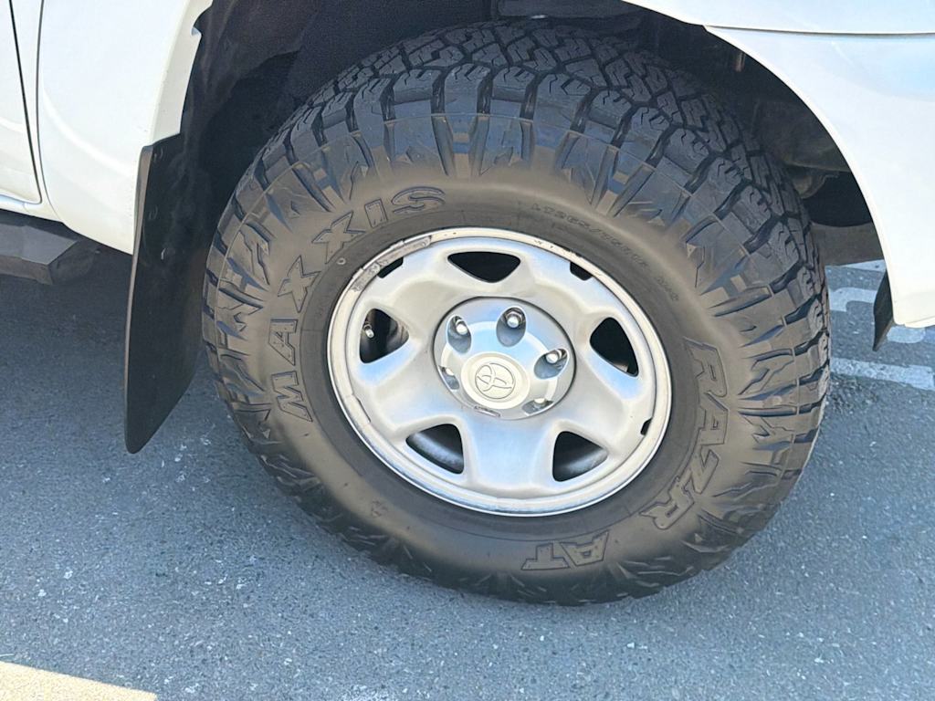 Thumbnail: 2015 Toyota Tacoma - 5