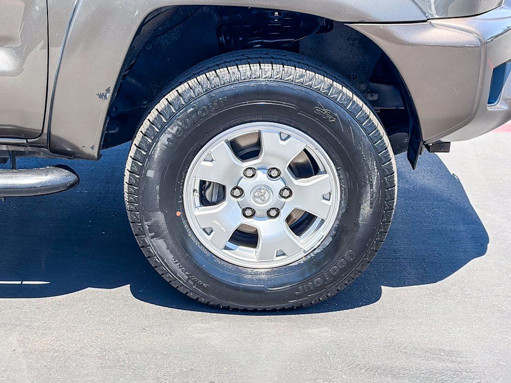 Thumbnail: 2012 Toyota Tacoma - 5