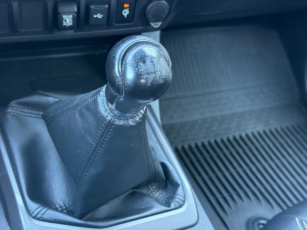 Thumbnail: 2022 Toyota Tacoma - 15