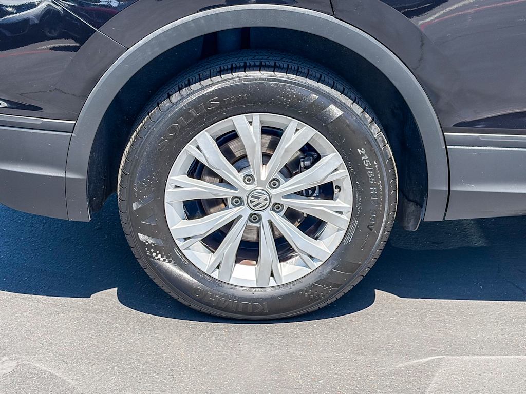 Thumbnail: 2018 Volkswagen Tiguan - 20