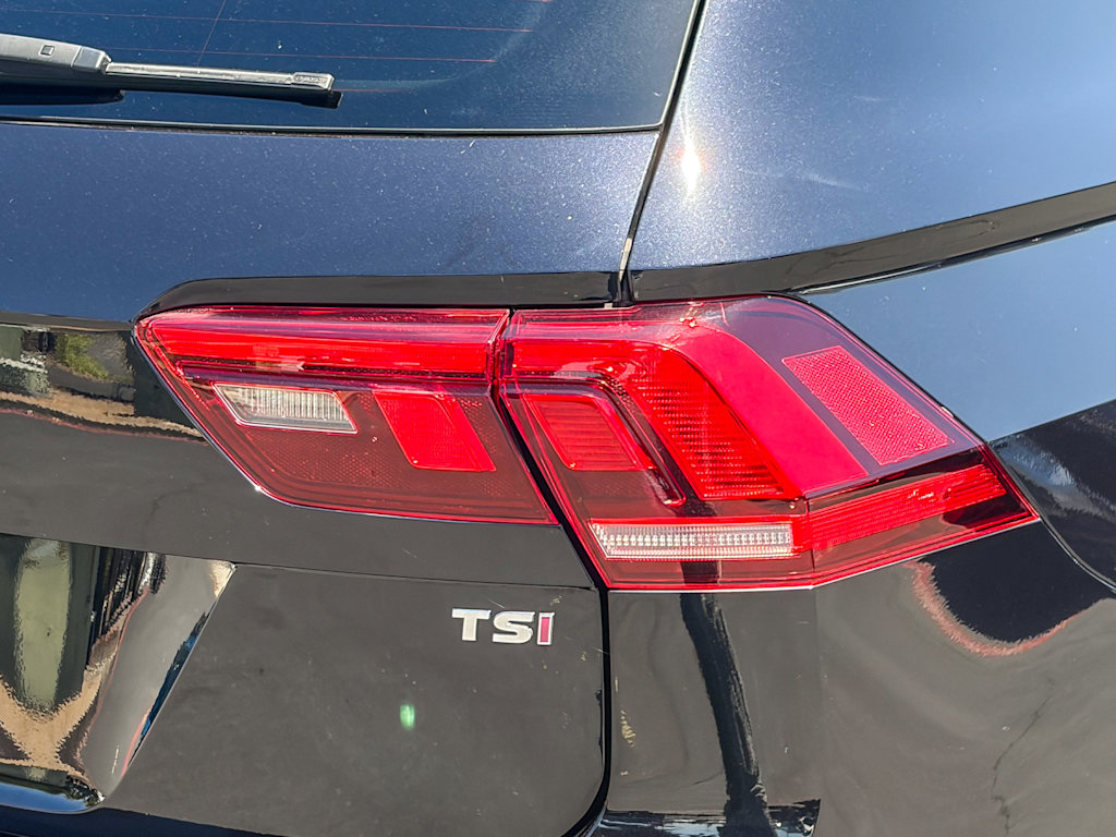 Thumbnail: 2018 Volkswagen Tiguan - 19