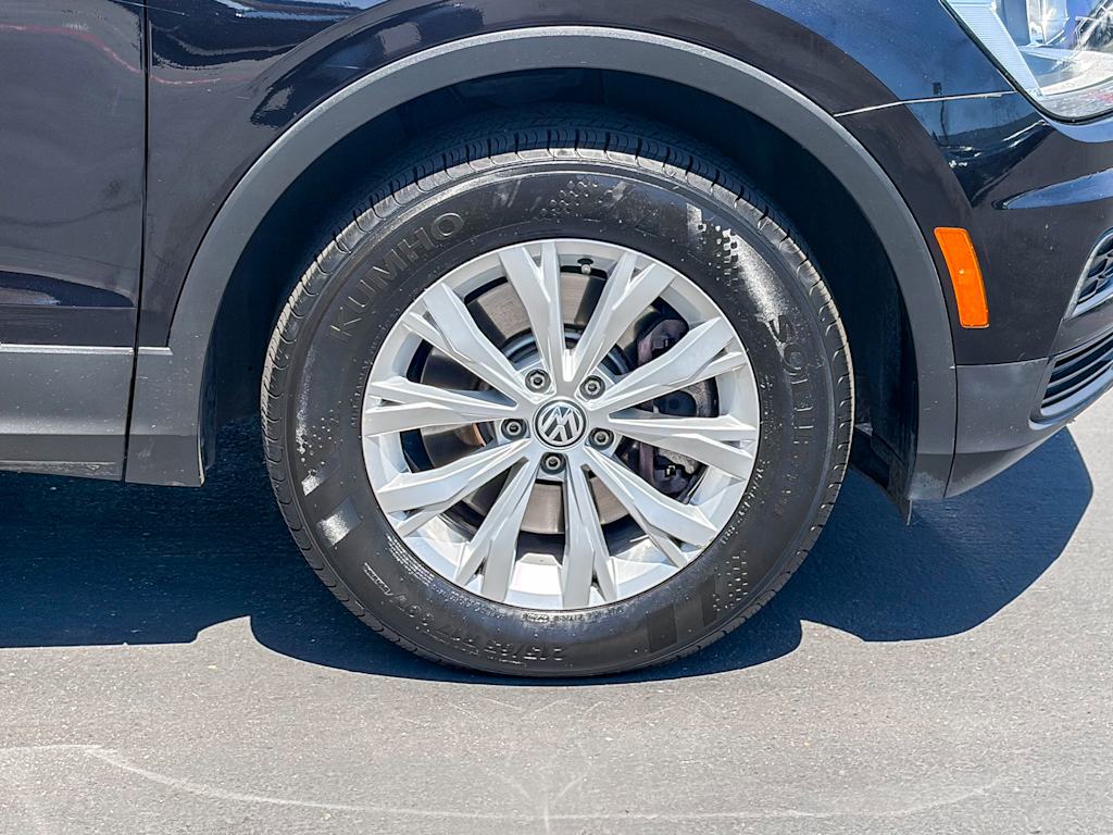 Thumbnail: 2018 Volkswagen Tiguan - 7