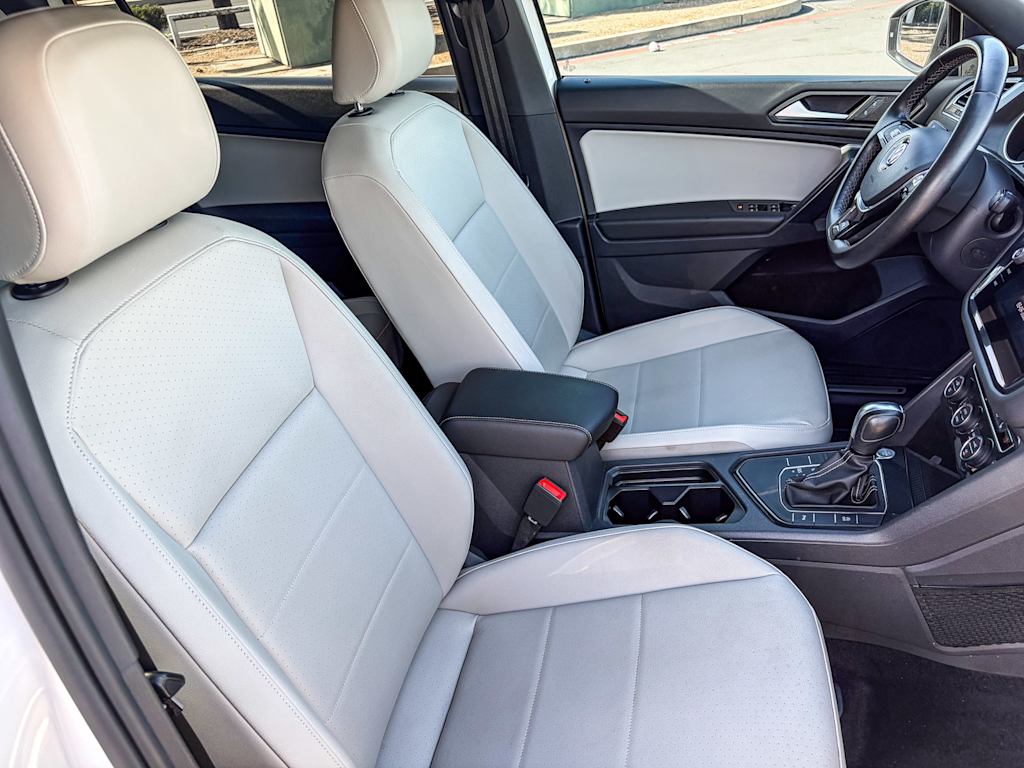 Thumbnail: 2021 Volkswagen Tiguan - 10