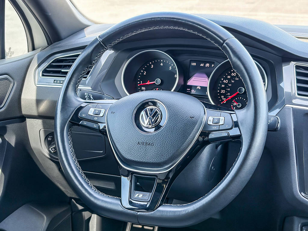 Thumbnail: 2021 Volkswagen Tiguan - 9