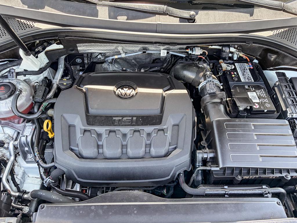 Thumbnail: 2021 Volkswagen Tiguan - 8