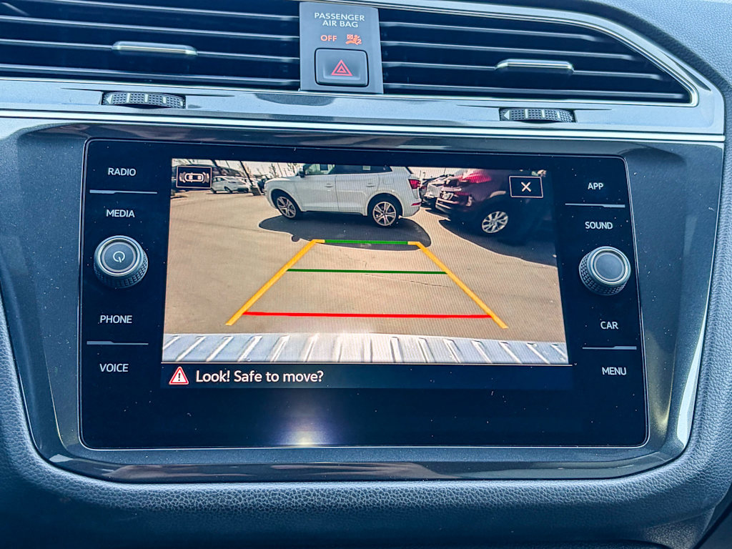 Thumbnail: 2021 Volkswagen Tiguan - 46