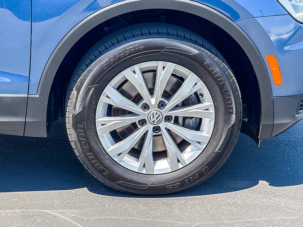 Thumbnail: 2019 Volkswagen Tiguan - 4