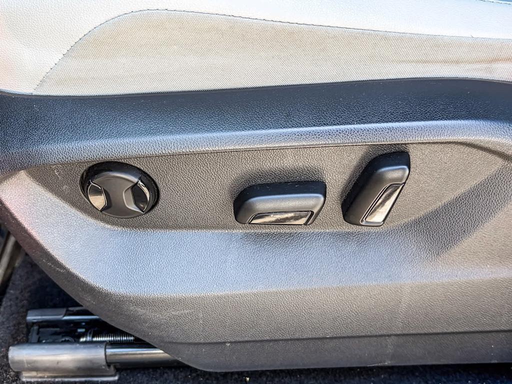 Thumbnail: 2019 Volkswagen Tiguan - 20