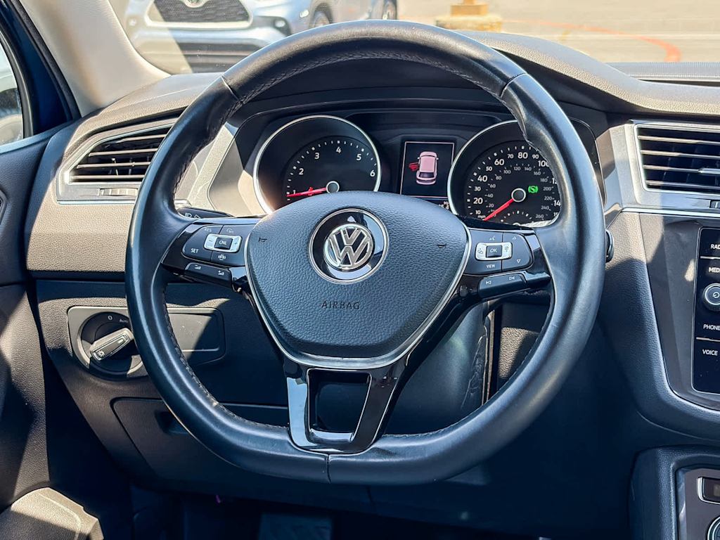 Thumbnail: 2019 Volkswagen Tiguan - 6