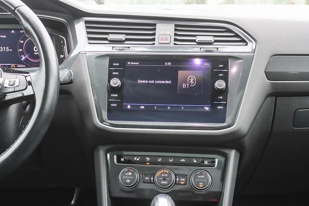 Thumbnail: 2019 Volkswagen Tiguan - 12