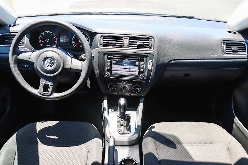 Thumbnail: 2014 Volkswagen Jetta - 2