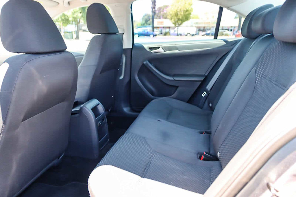 Thumbnail: 2014 Volkswagen Jetta - 11