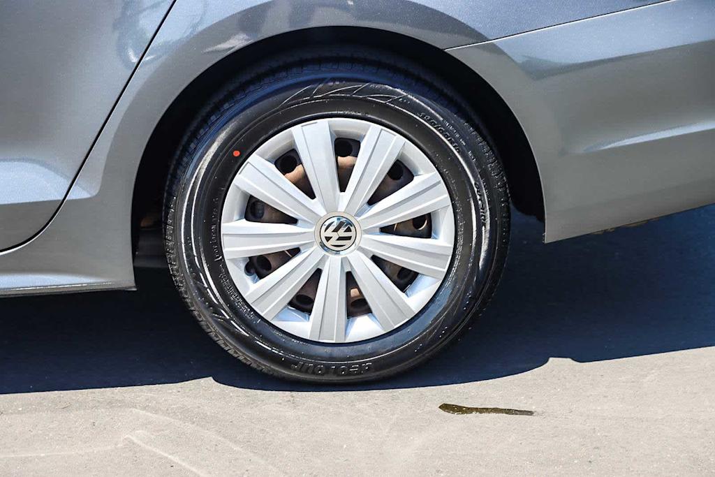 Thumbnail: 2014 Volkswagen Jetta - 21