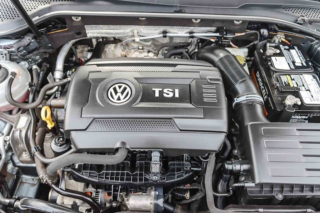 Thumbnail: 2017 Volkswagen Golf - 8