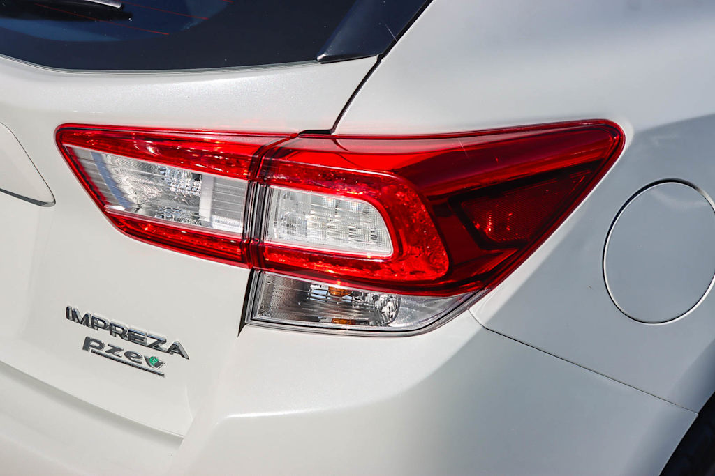 Thumbnail: 2017 Subaru Impreza - 20