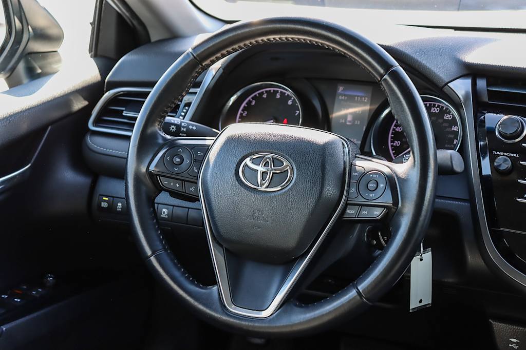 2019 Toyota Camry SE 8