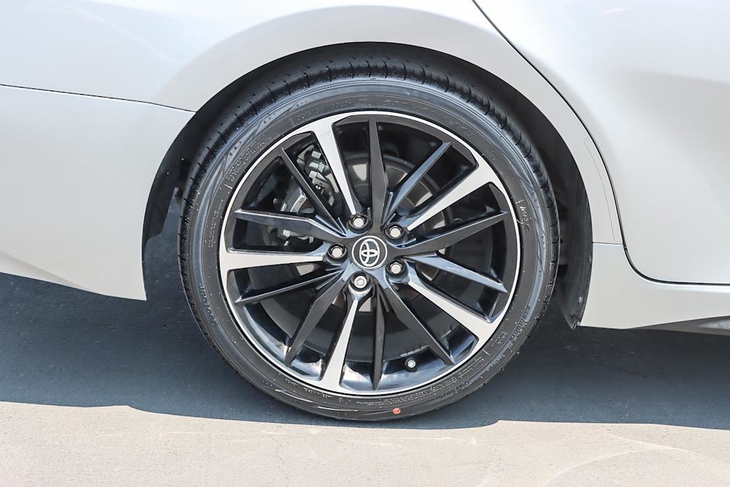 2018 Toyota Camry XSE 20