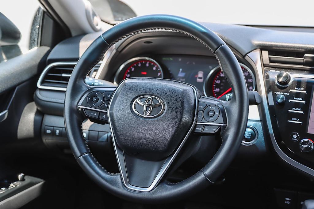 2018 Toyota Camry XSE 8