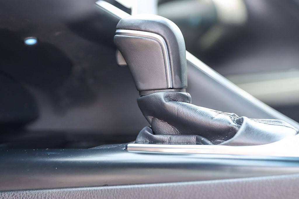 2018 Toyota Camry XSE 24