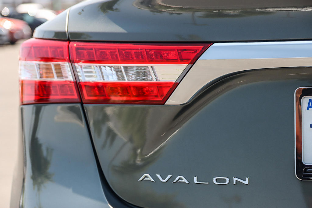 2014 Toyota Avalon XLE 20