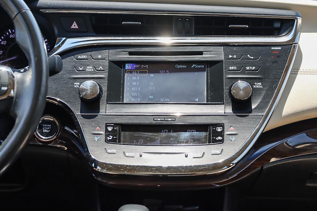 2014 Toyota Avalon XLE 13