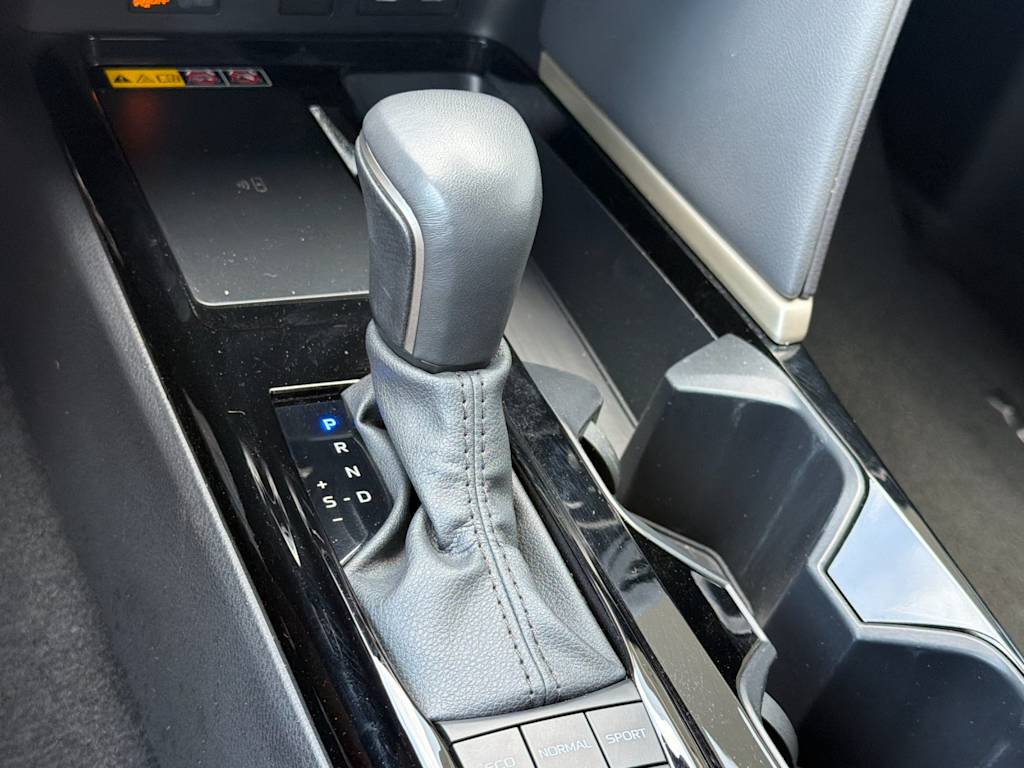 Thumbnail: 2025 Toyota Camry - 15