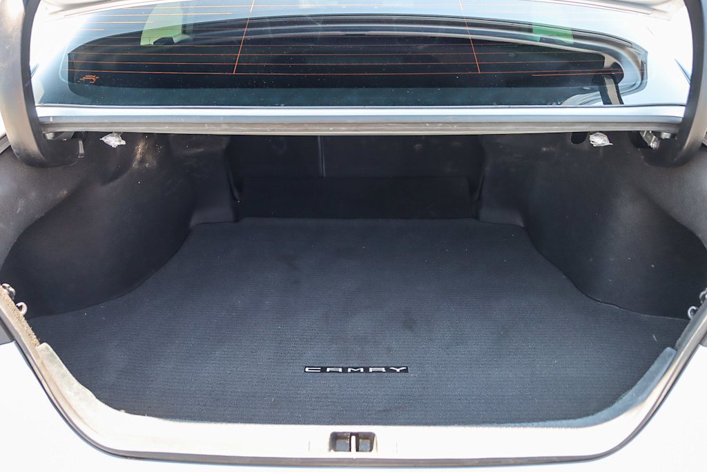 Thumbnail: 2022 Toyota Camry - 15