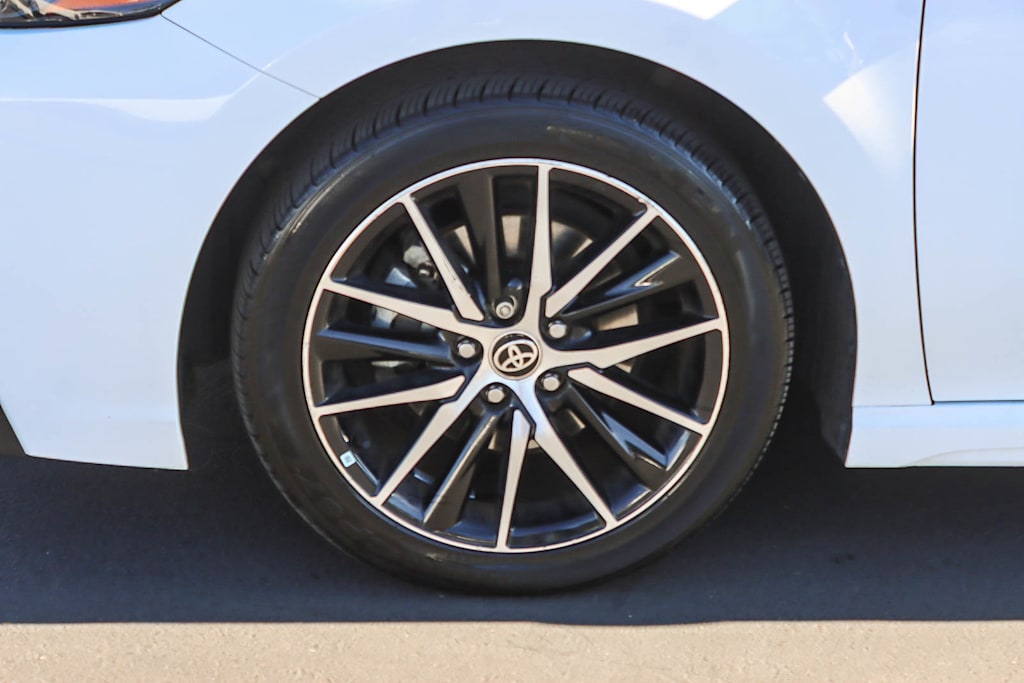 Thumbnail: 2023 Toyota Camry - 6