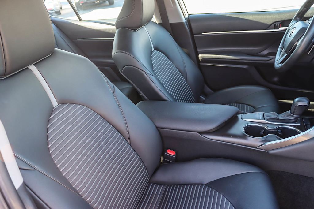 Thumbnail: 2023 Toyota Camry - 9