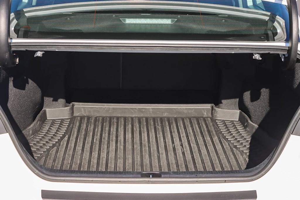 Thumbnail: 2023 Toyota Camry - 15