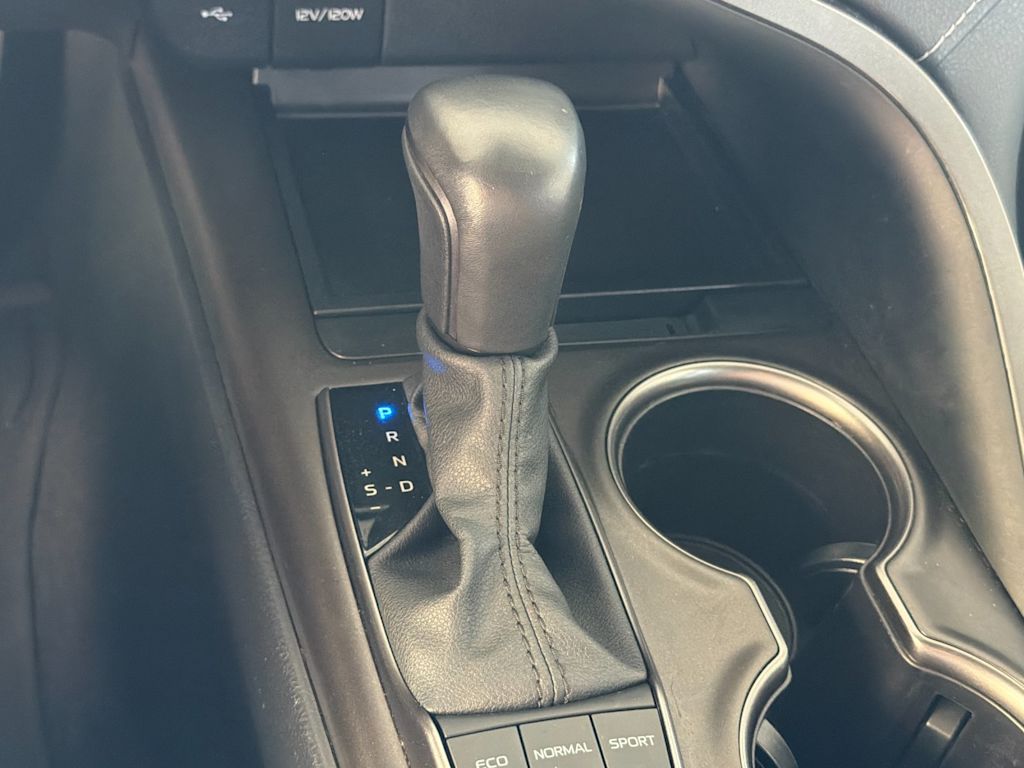 Thumbnail: 2024 Toyota Camry - 13