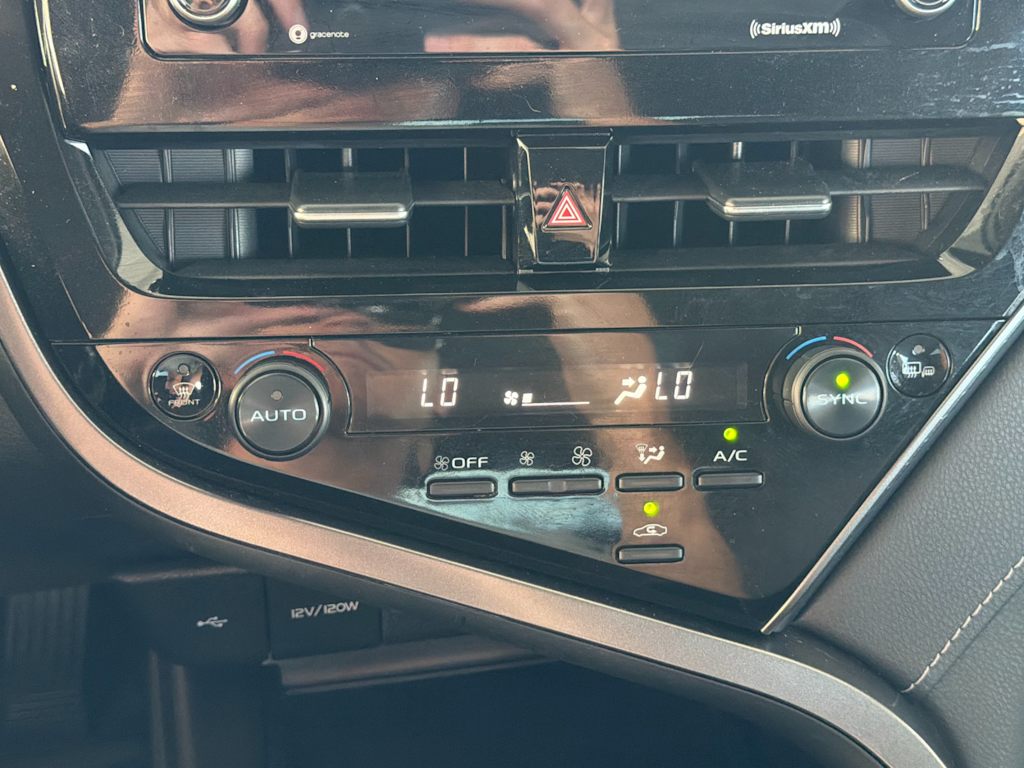 Thumbnail: 2024 Toyota Camry - 24