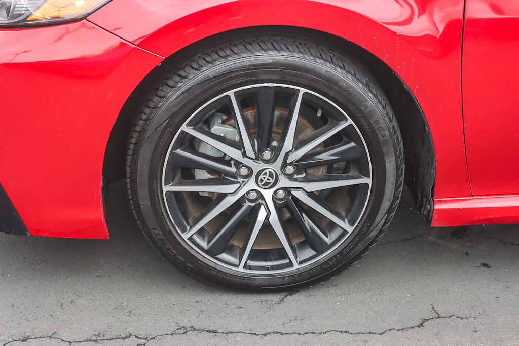 Thumbnail: 2021 Toyota Camry - 7