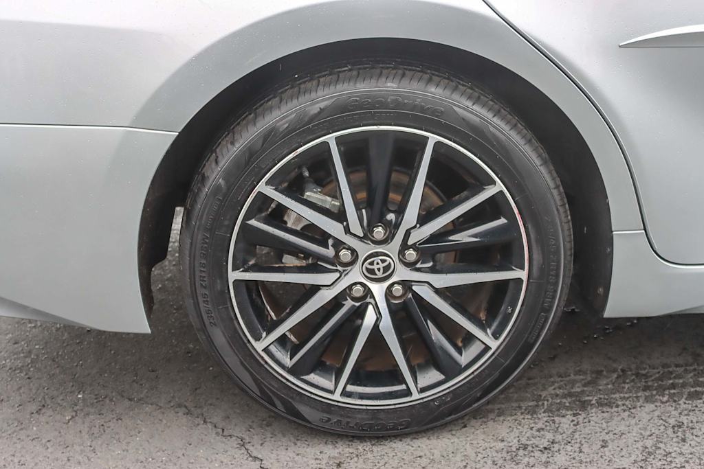 Thumbnail: 2021 Toyota Camry - 21