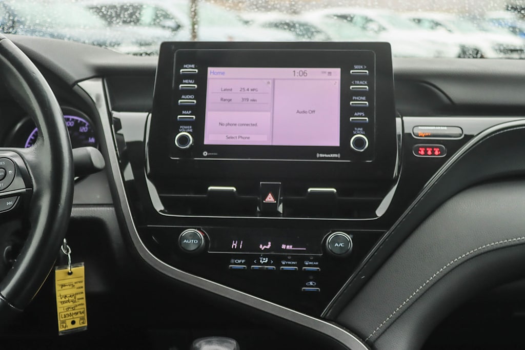 Thumbnail: 2021 Toyota Camry - 13