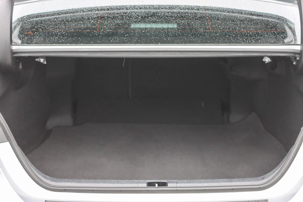 Thumbnail: 2021 Toyota Camry - 16