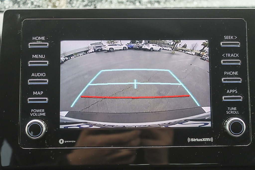 Thumbnail: 2021 Toyota Camry - 26