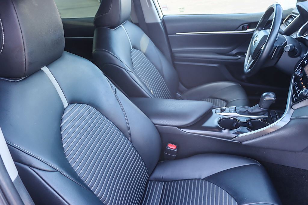 Thumbnail: 2020 Toyota Camry - 8