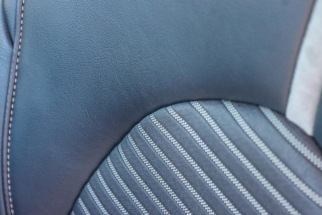 Thumbnail: 2020 Toyota Camry - 14