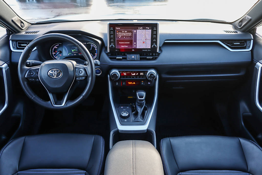 2022 Toyota RAV4 XSE 2