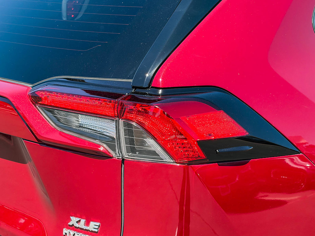 Thumbnail: 2020 Toyota RAV4 - 19